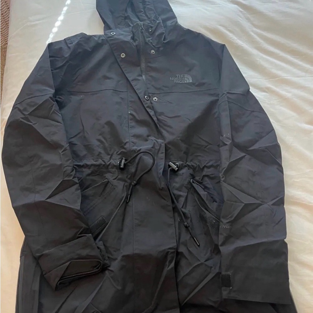 The North Face Women's Black Raincoat
